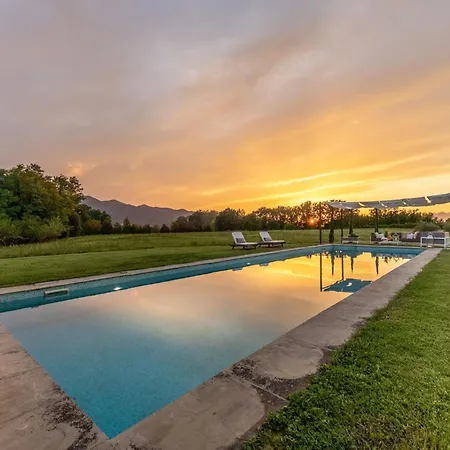 Il Conte Luxury Tuscany 3 Bedrooms Villa Orentano