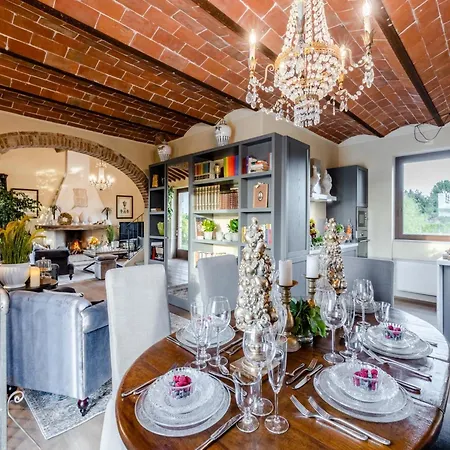 Villa Il Conte Luxury Tuscany 3 Bedrooms