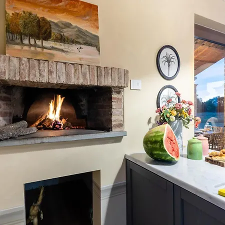 Il Conte Luxury Tuscany 3 Bedrooms Villa Orentano